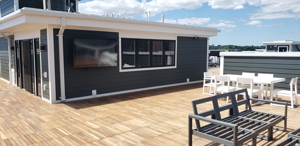 50 Hichborn, Brighton