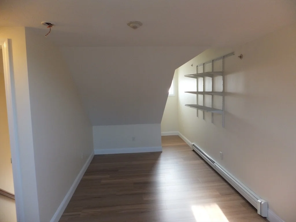 1581 Commercial St, Weymouth