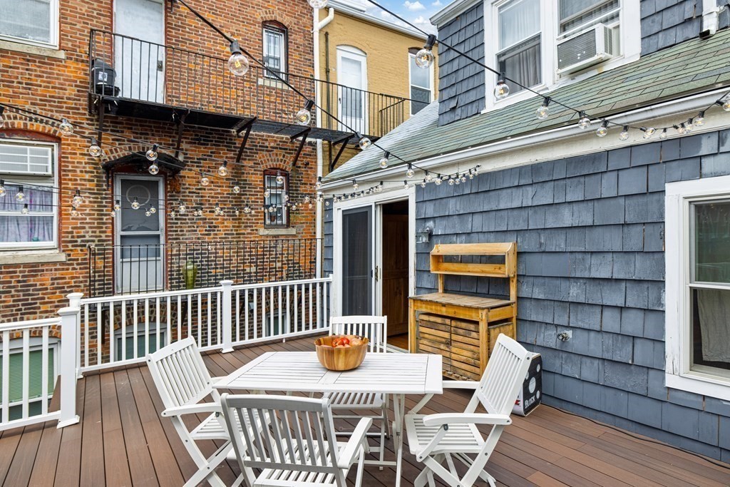 327 Sumner St, East Boston