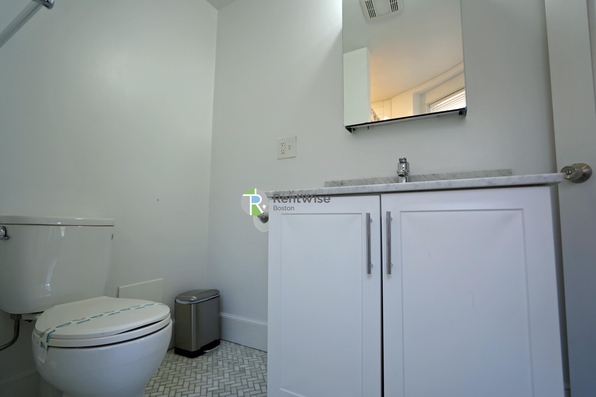 45 Carlton St, Longwood