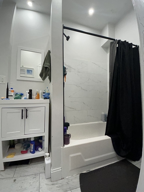 109 Walnut, Winter Hill