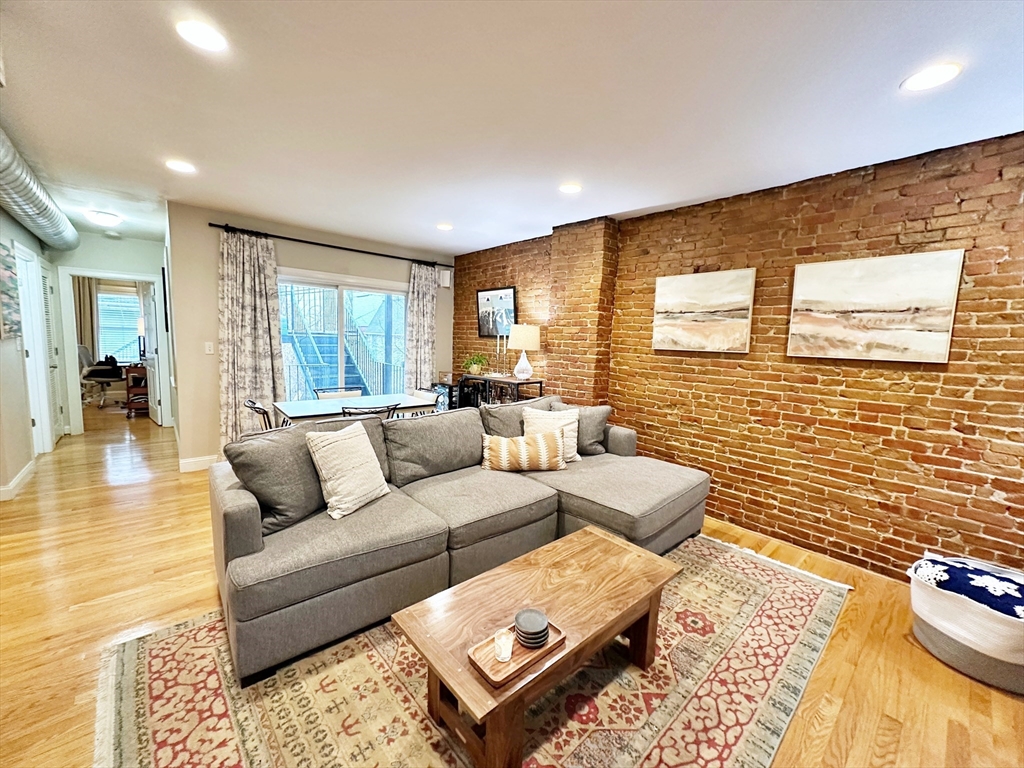 176 Princeton St, East Boston