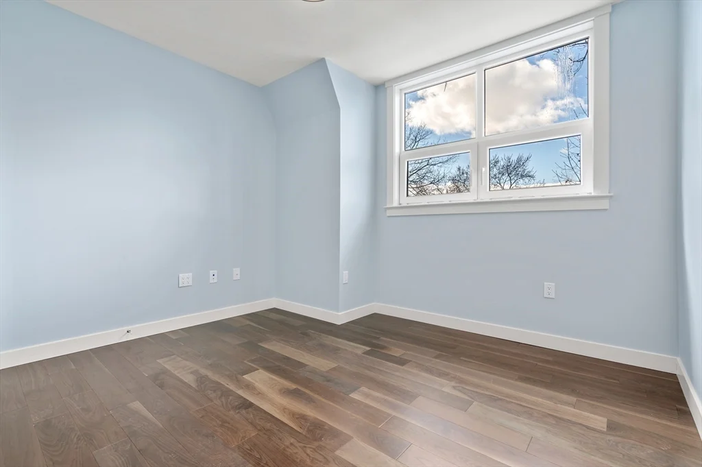 136 Babcock St, Coolidge Corner