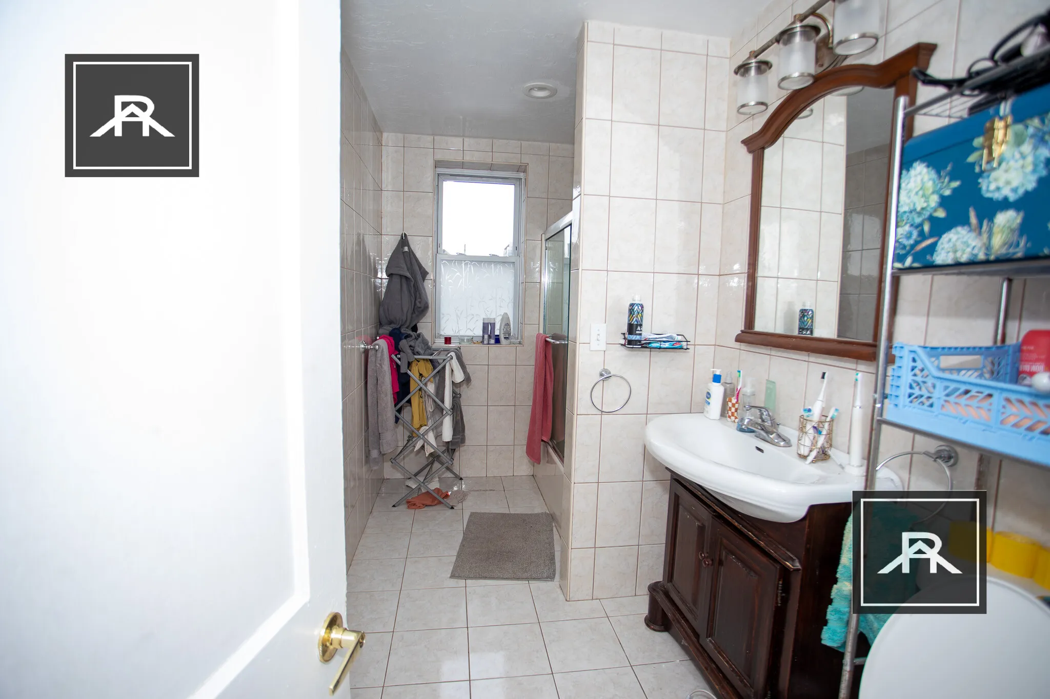 73 Thatcher St, North Brookline