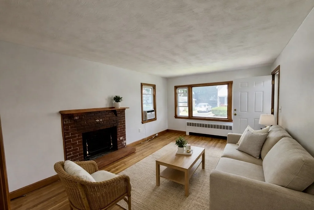 9 Gregg St, Woburn