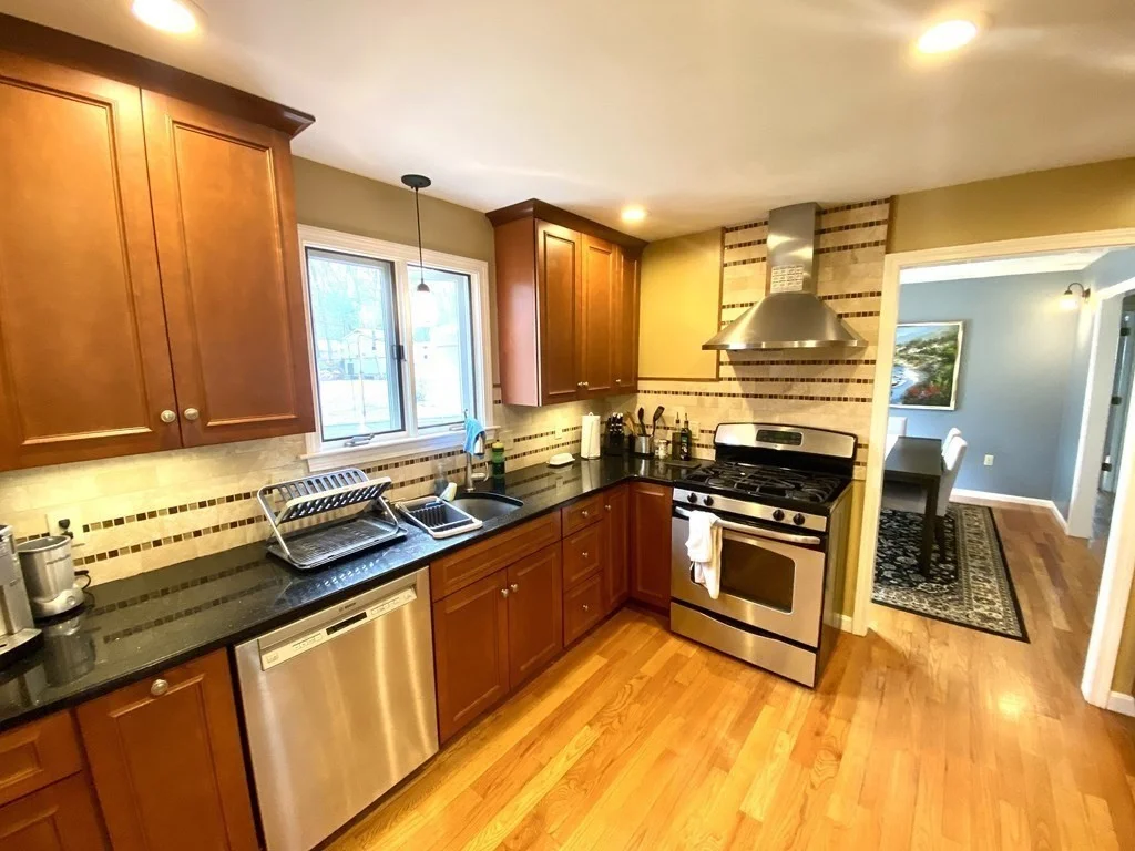 24 Arbor Dr, Shrewsbury