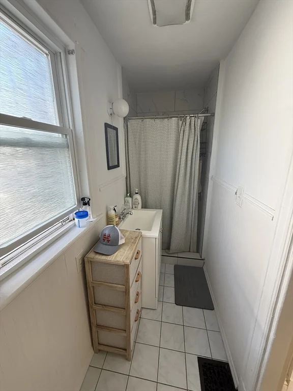 87 Marshall St, Medford