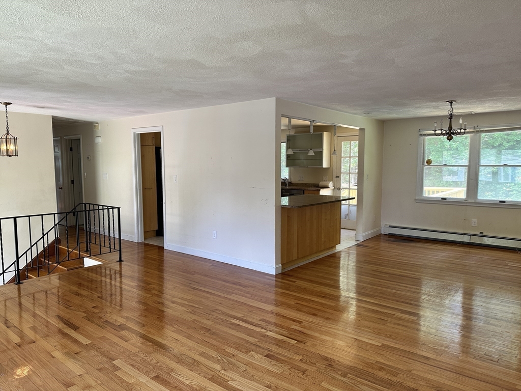 70 Edgemoor, Wellesley