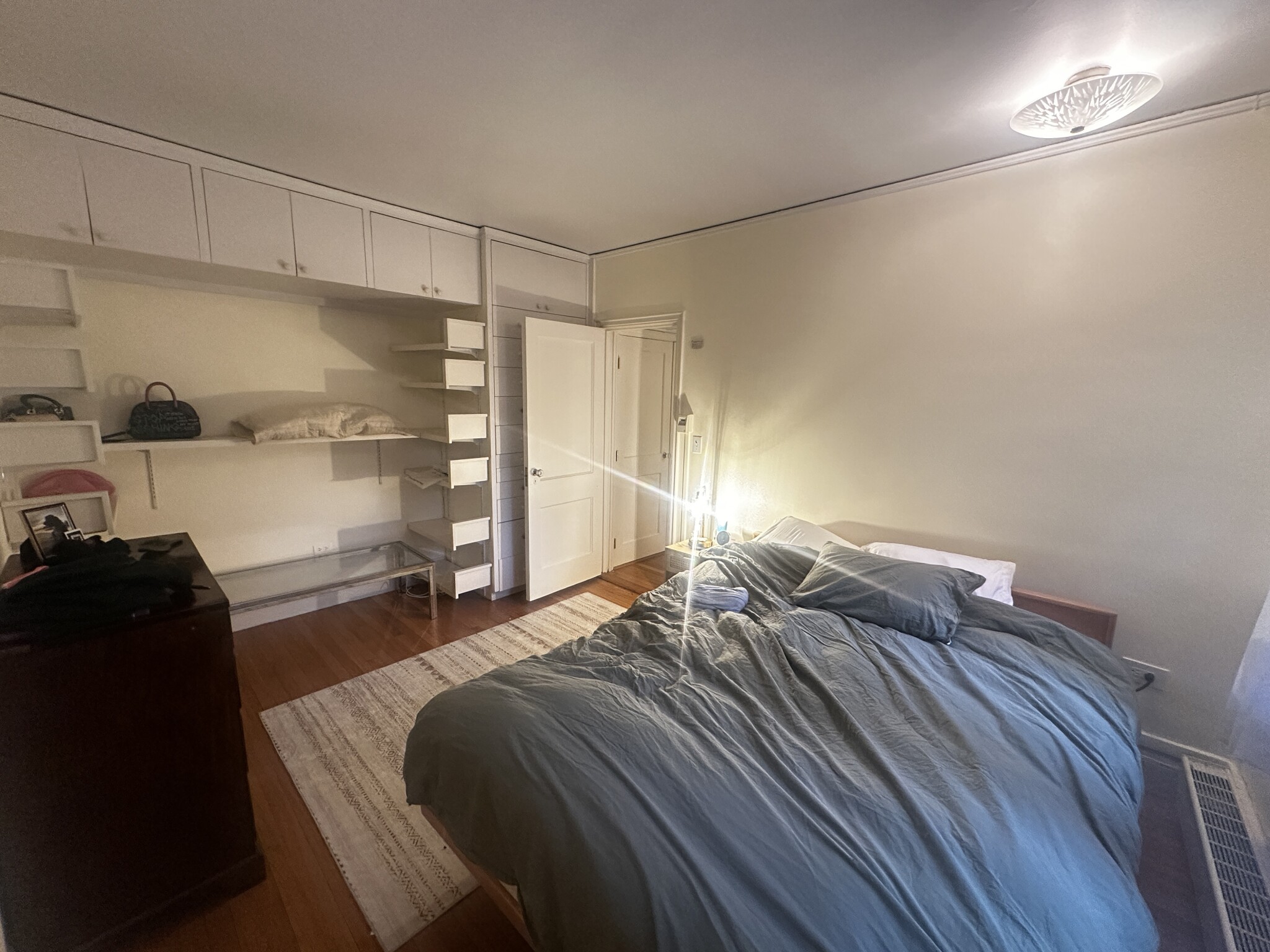 988 Memorial Dr, West Cambridge