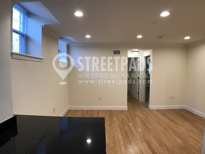 26 Chauncy St, Neighborhood Nine