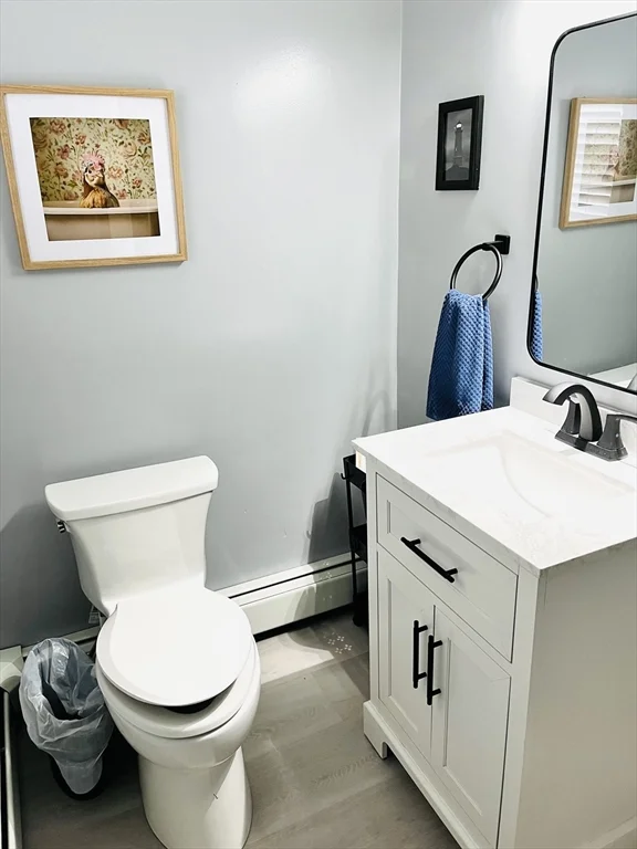 21 Hillside Ave, Swansea