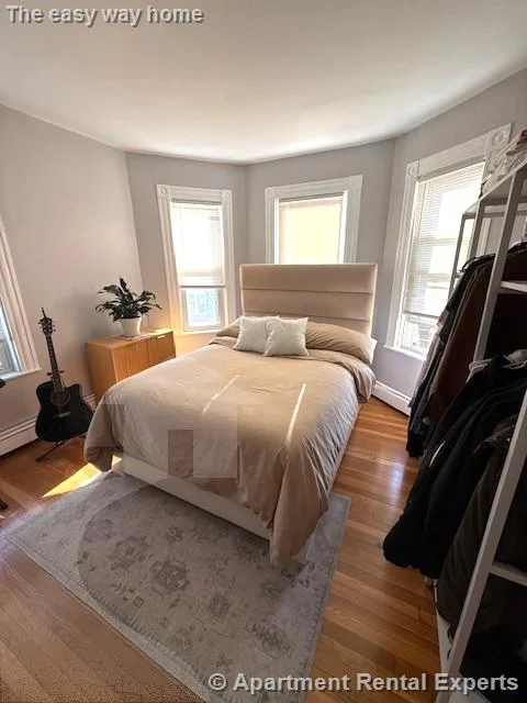 9-11 Houghton St, Inman Square