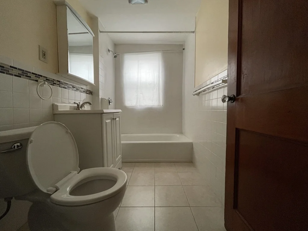 217 Faneuil St, Brighton