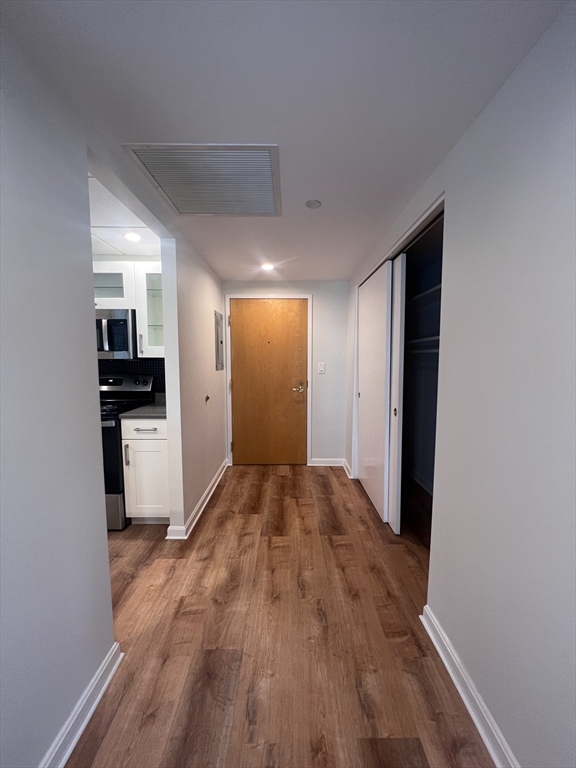 1008 Massachusetts Ave, Riverside