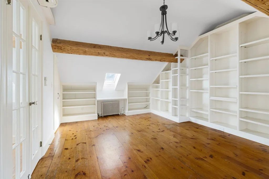 24 Fayette St, Back Bay