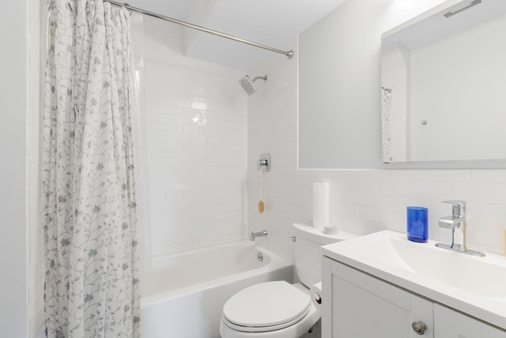 176 Hancock, Mid Cambridge