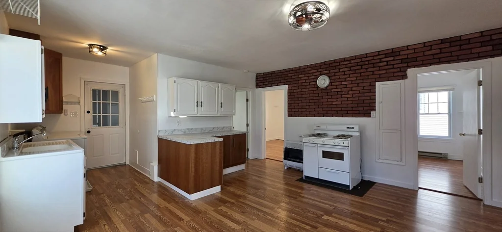 14 Orient St, Worcester