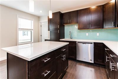 476 Fulton St, Medford