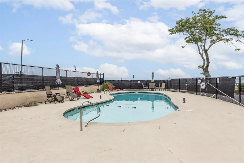 295 Lynn Shore Dr, Swampscott