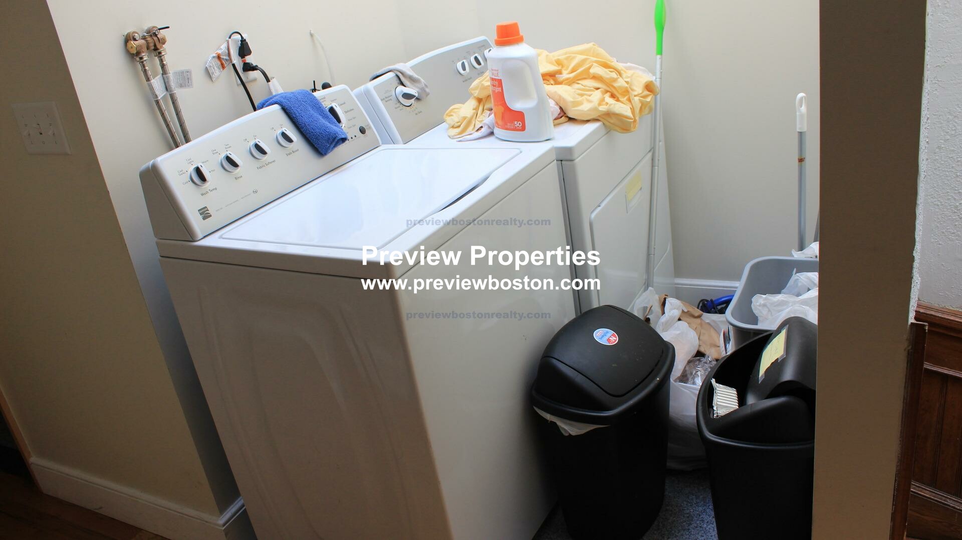 127 Cedar St, Roxbury