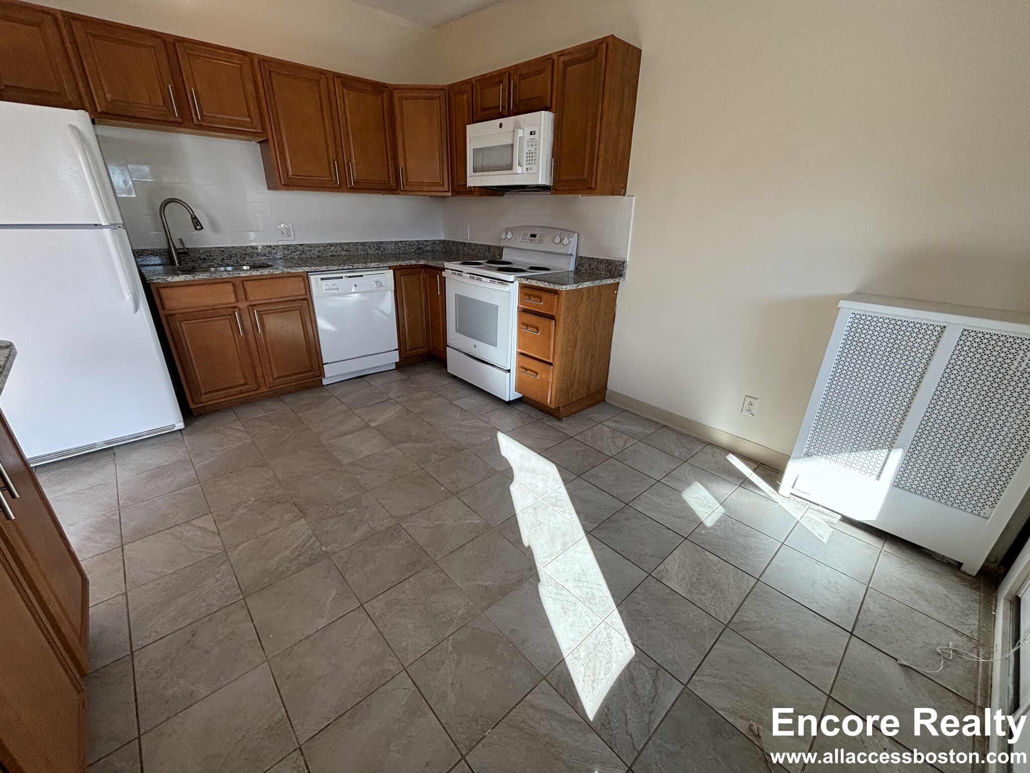 1133 Commonwealth Ave, Brighton