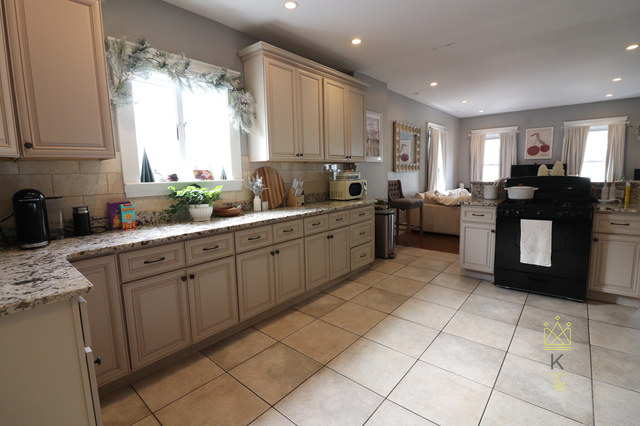 8 Parker St, Charlestown