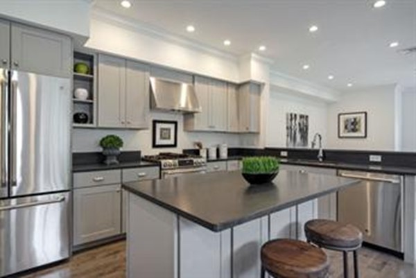 12 Ackers Ave, Brookline