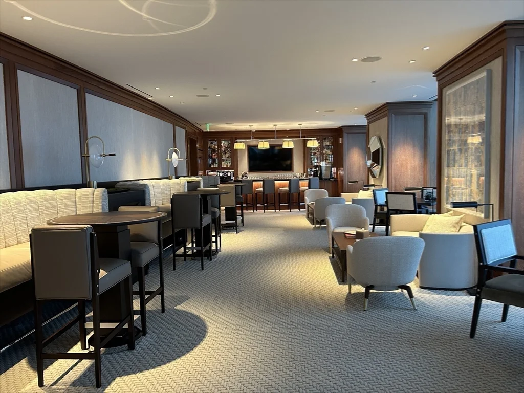 1 Dalton St, Back Bay