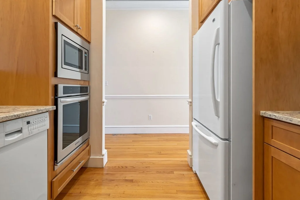 216 Commonwealth Ave, Back Bay