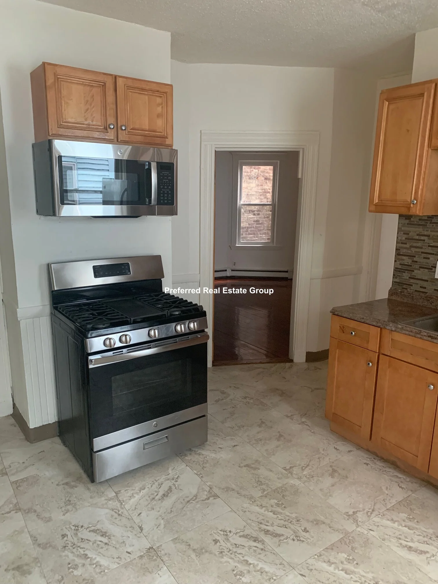 31 Dunreath St, Roxbury