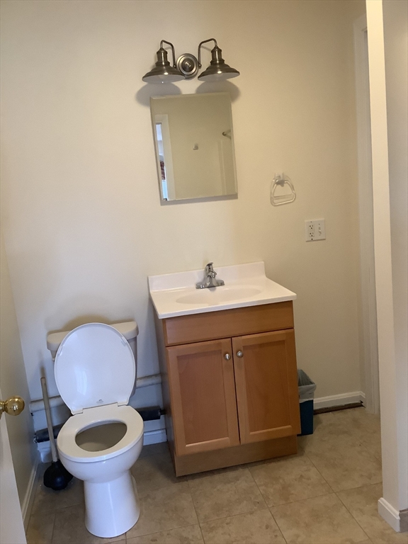 5 Lakemans Ln, Ipswich