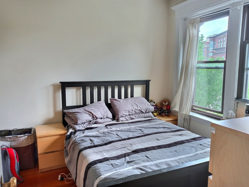 1382 Beacon, Coolidge Corner