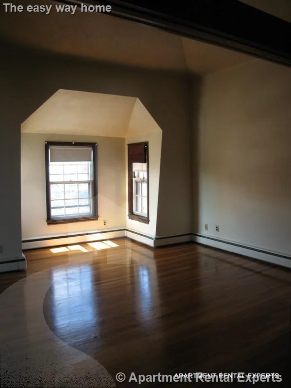 15 Highland Ave, Prospect Hill