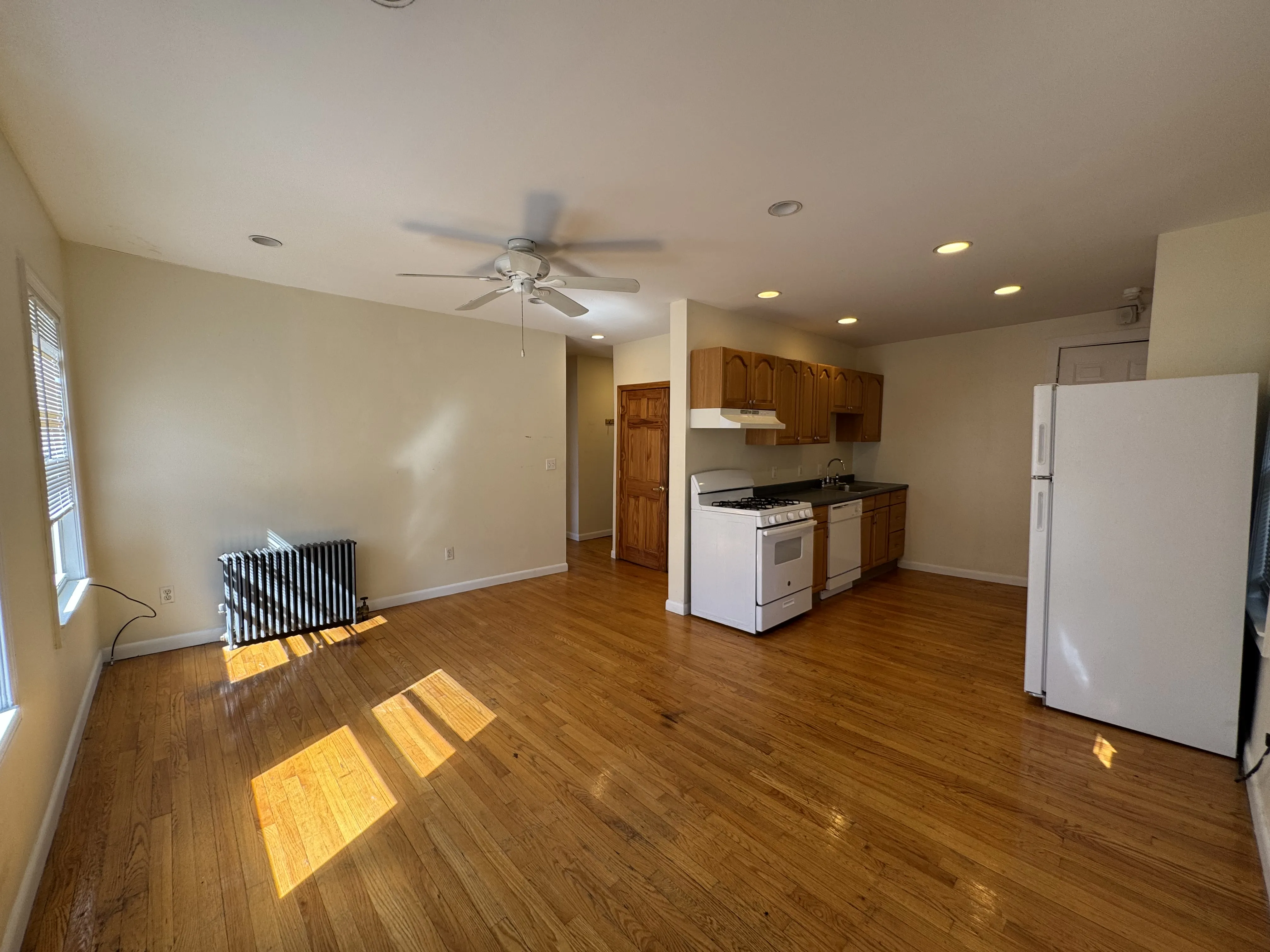 6 Alberta Ter, North Cambridge