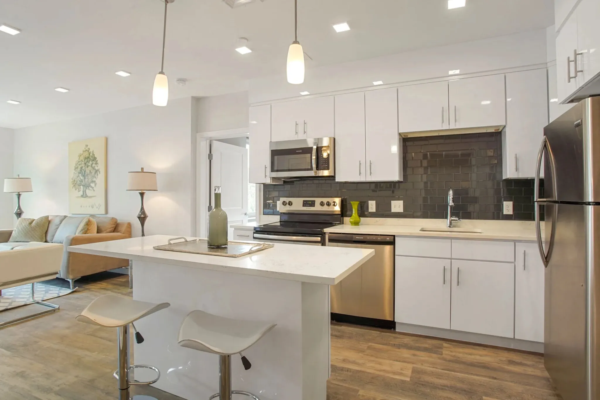 10 Essex St, Central Square