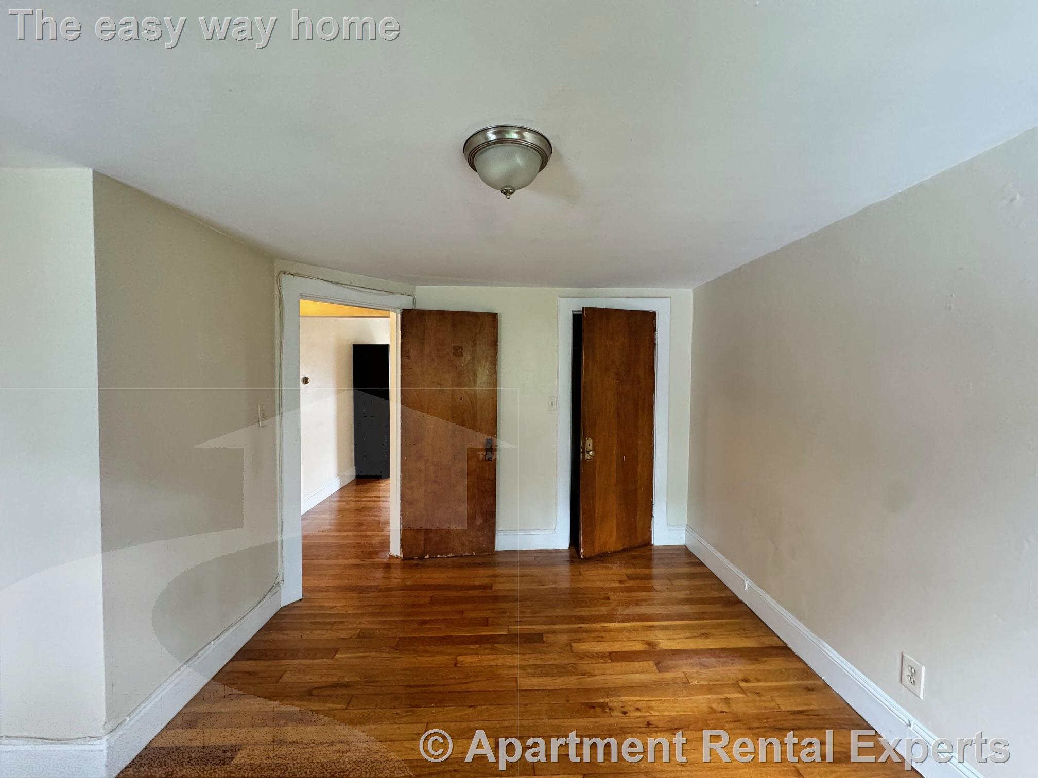 48 Bishop Allen Dr, Central Square