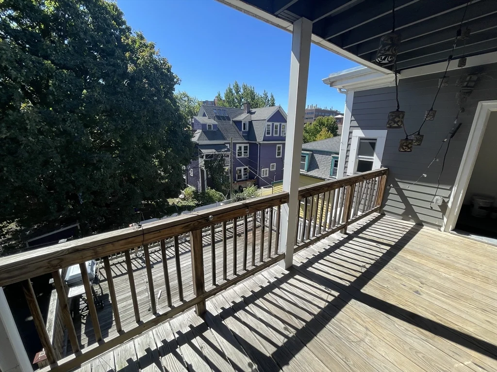 330 Western Ave, Riverside