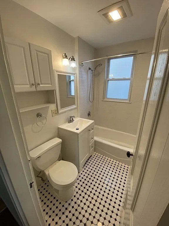 47 Gardena, Brighton