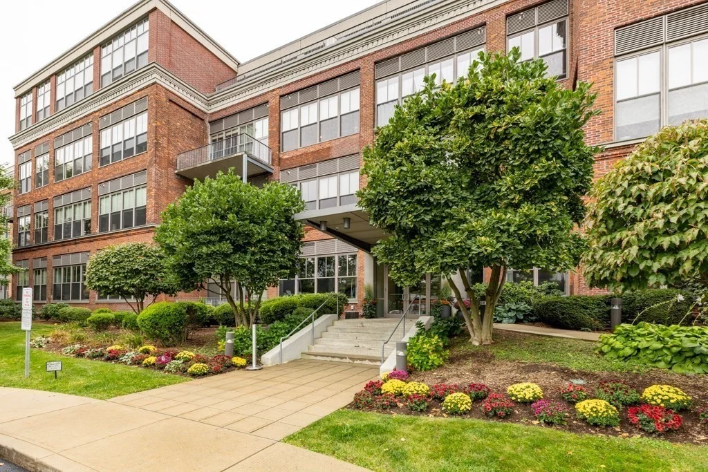 156 Porter St, East Boston