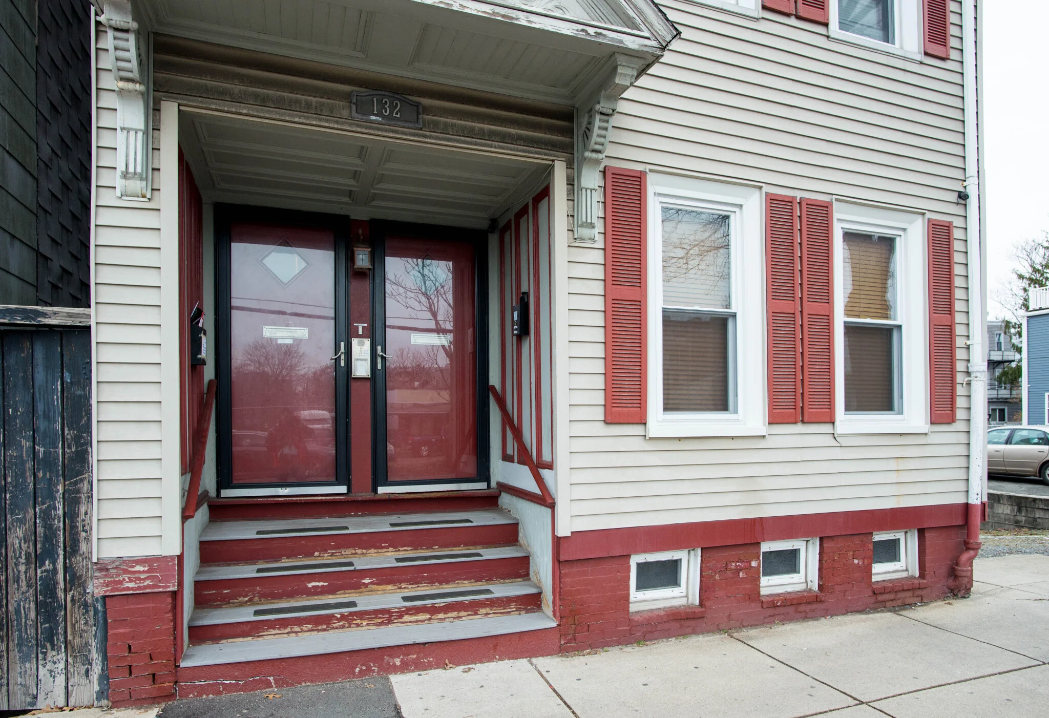 132 Bremen St, East Boston