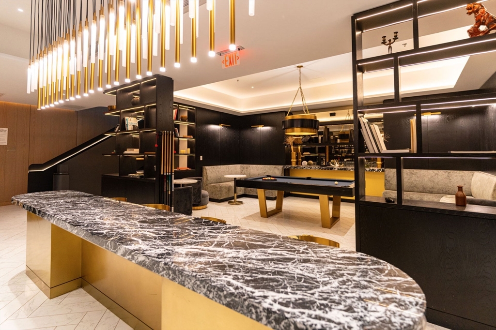 55 Lagrange St, Midtown