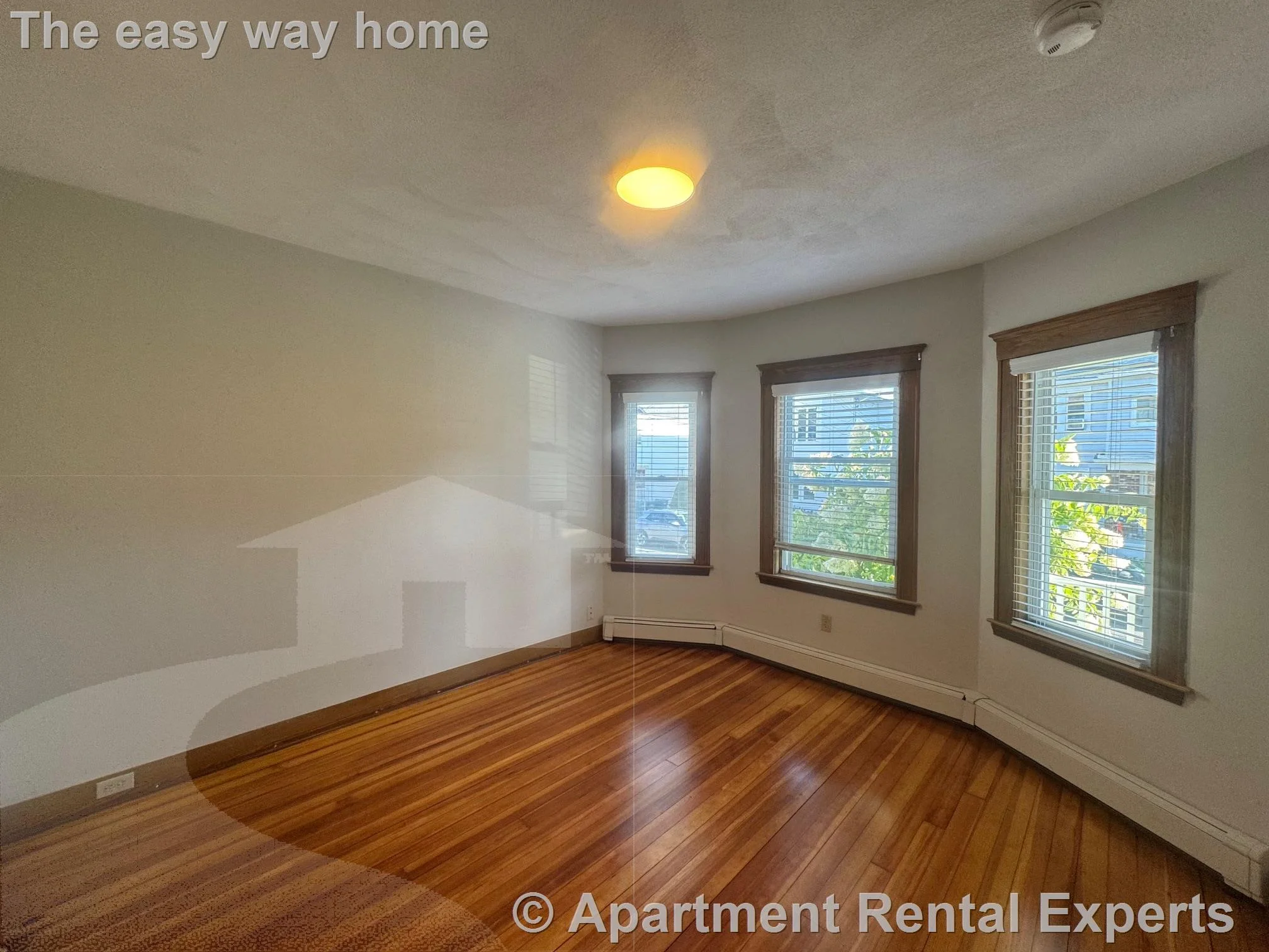 29 Frederick Ave, Tufts