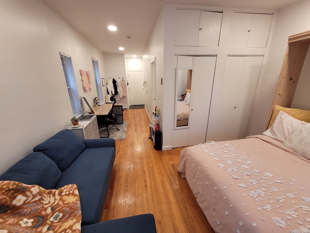 11 Follen St, Back Bay