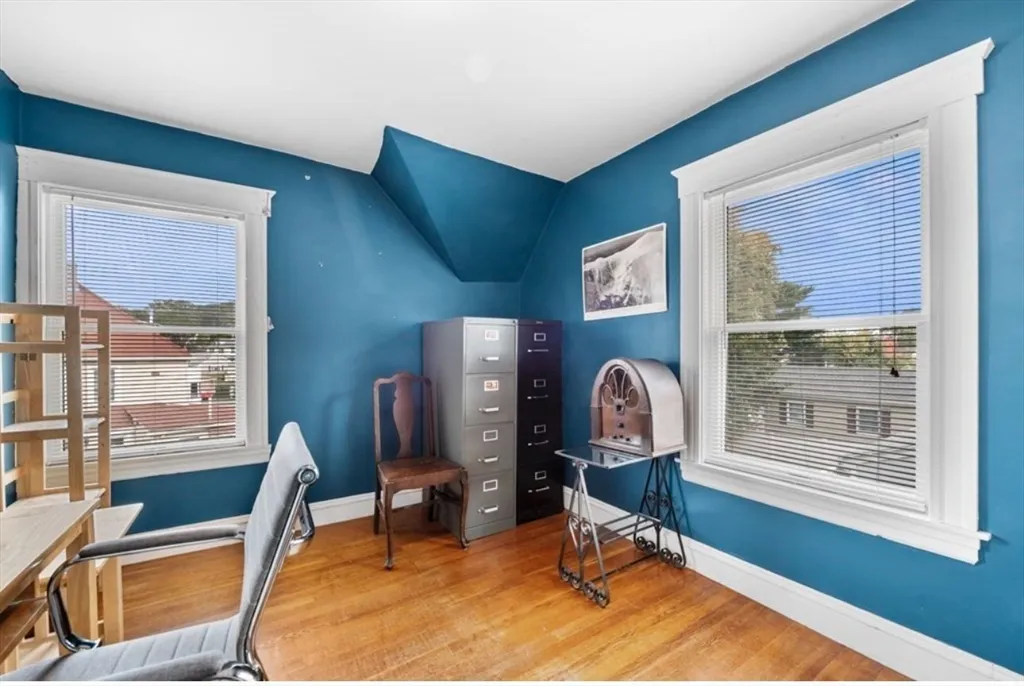 12 Endicott St, Saugus