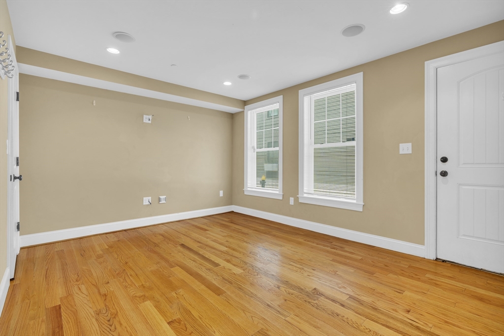 83 Dresser St, South Boston