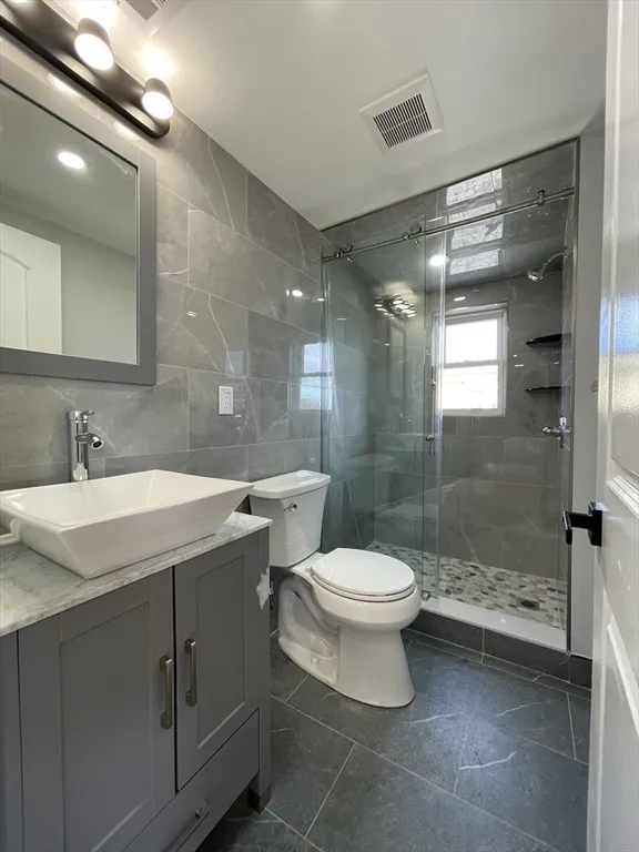 85 Homes, Dorchester