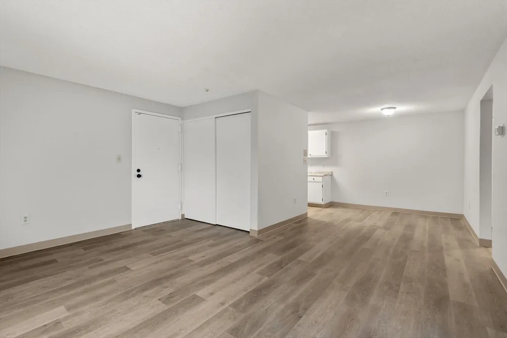 11 Silver Hill Ln, Natick