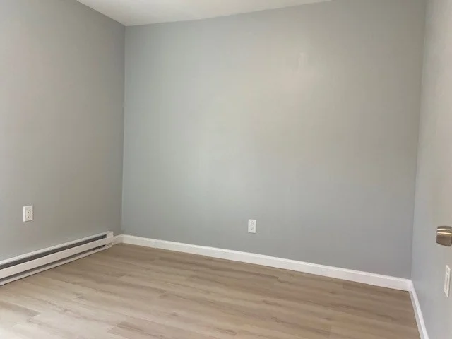 58 Ford St, Fall River