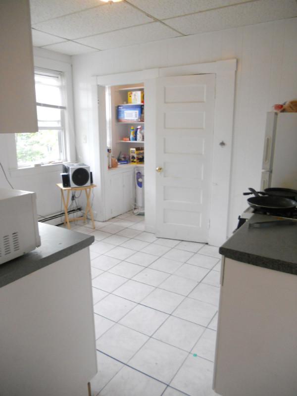 2 Ashford Ct, Allston