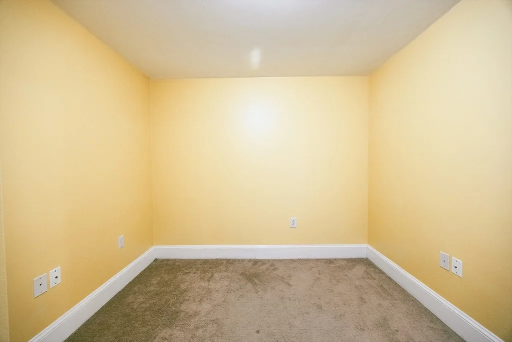 426 Mount Hope St, North Attleboro